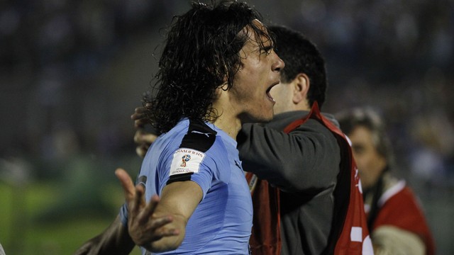 Cavani deixou sua marca na vitória diante o Peru (Foto: Divulgação)