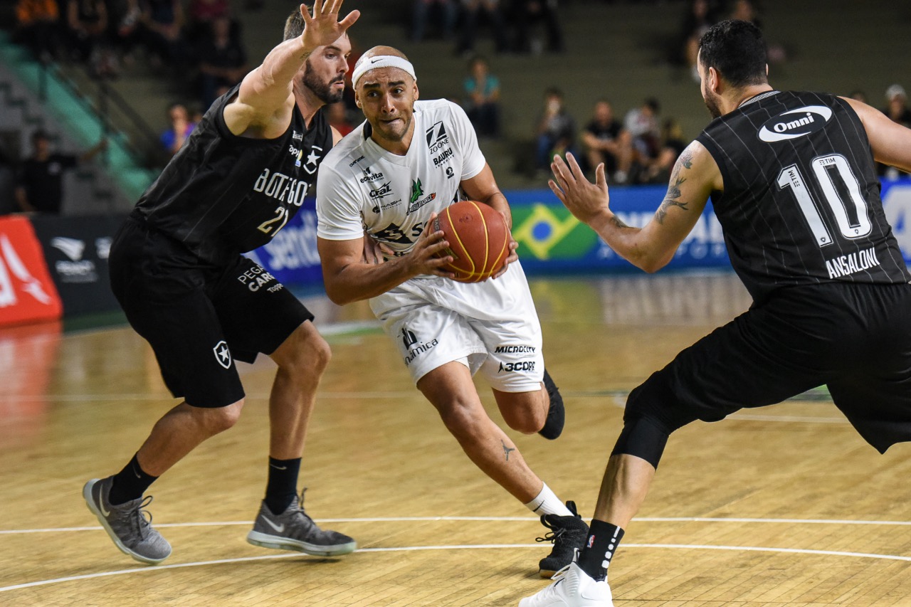 Na volta de Jefferson, Bauru Basket vence o Botafogo pelo NBB