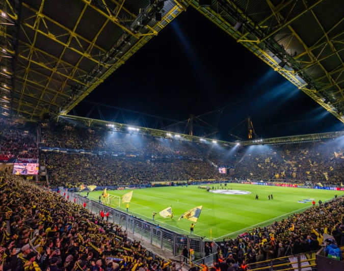  Borussia Dortmund recebe o Brugge pela UEFA Champions League