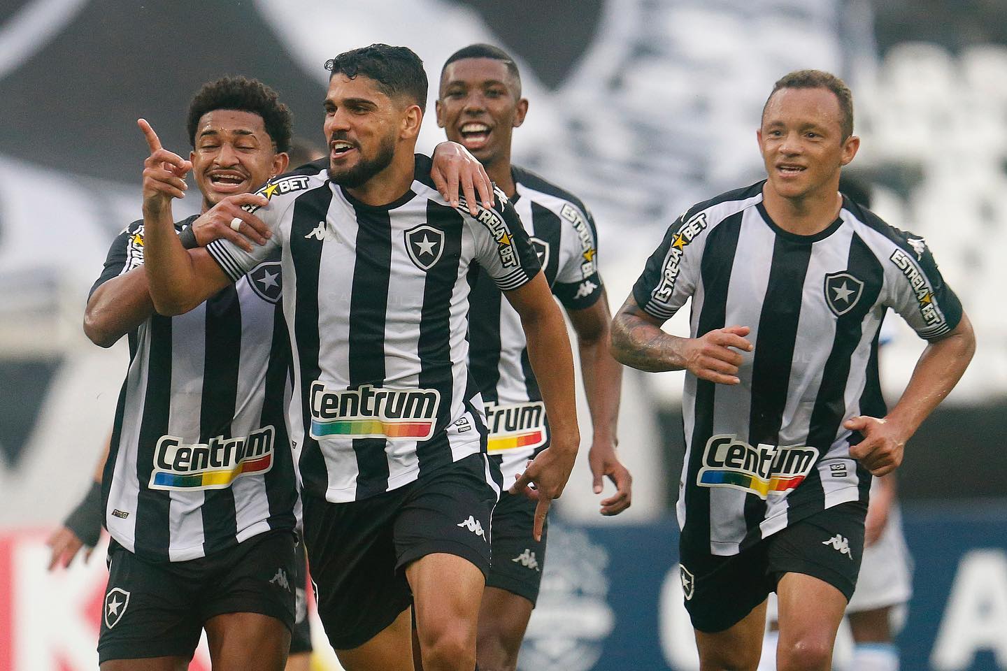  Buscando o acesso, Botafogo recebe o Náutico pela Série B