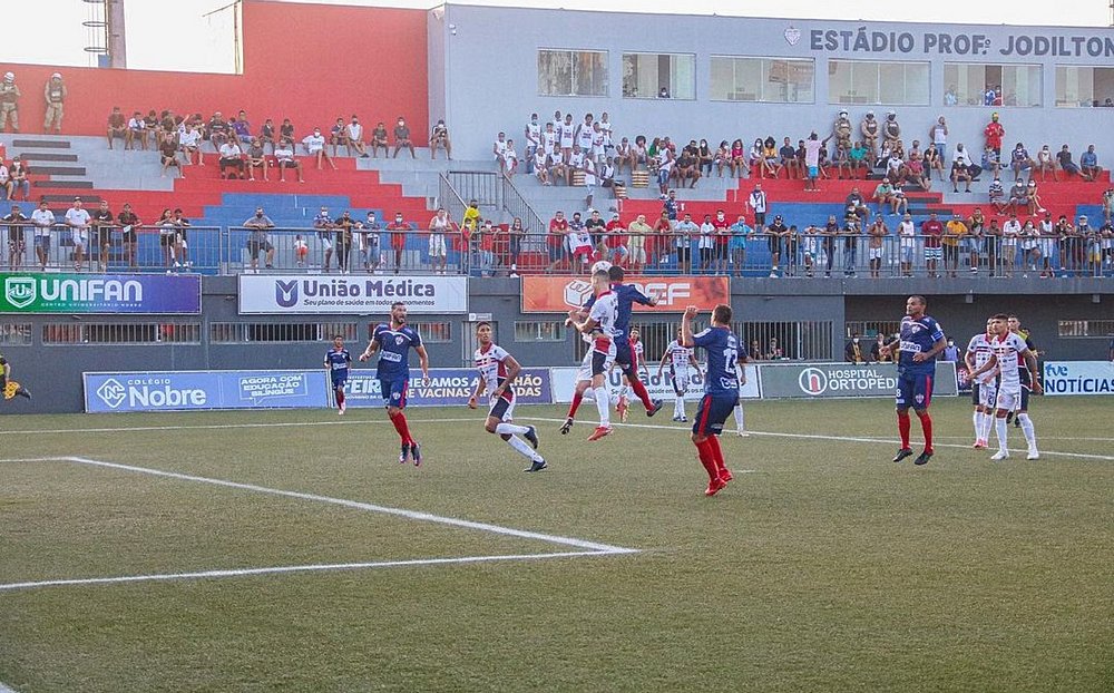  Bahia de Feira e Atlético de Alagoinhas duelam pela ida das semifinais do Baianão