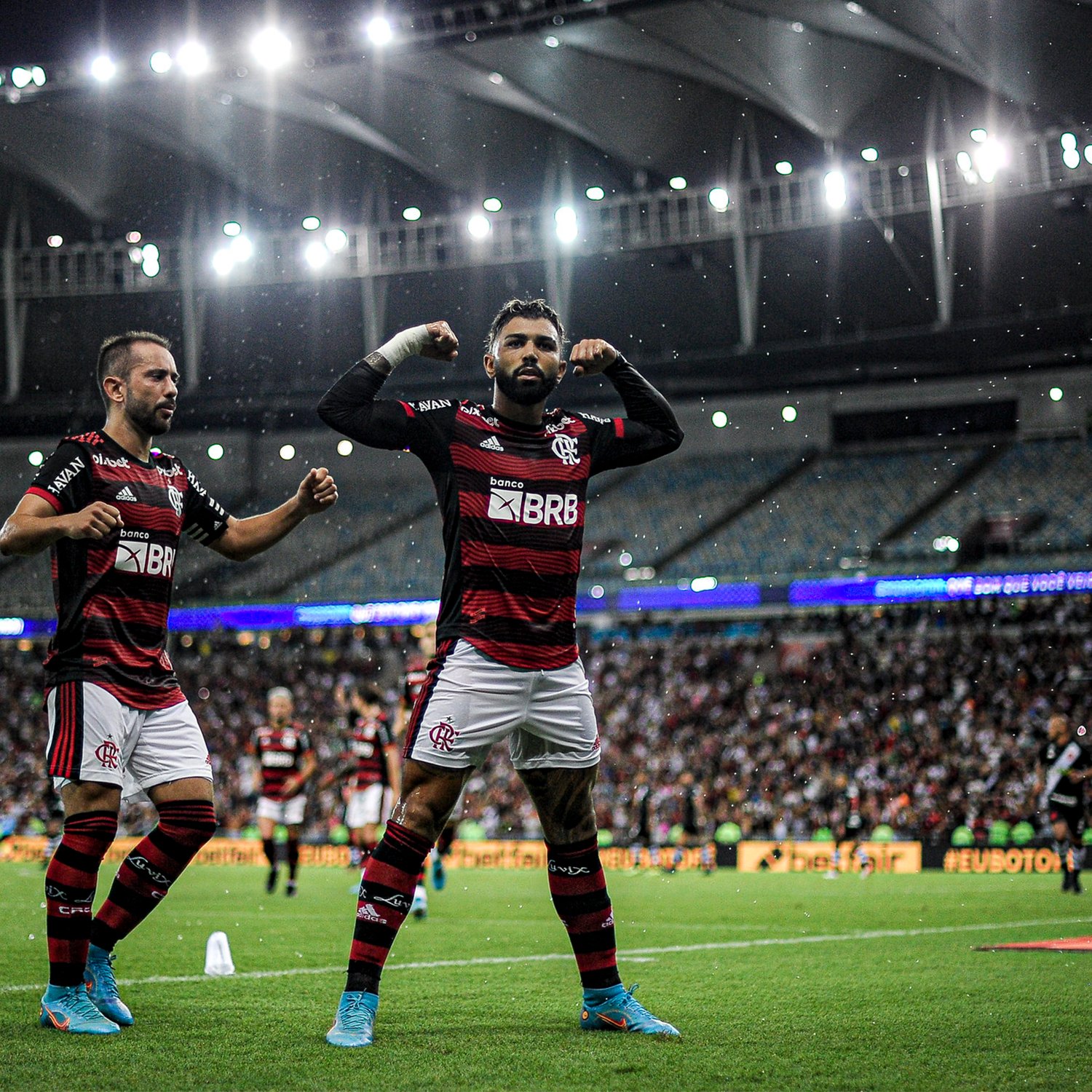  Flamengo e Palmeiras voltam a se enfrentar, agora pelo Brasileirão
