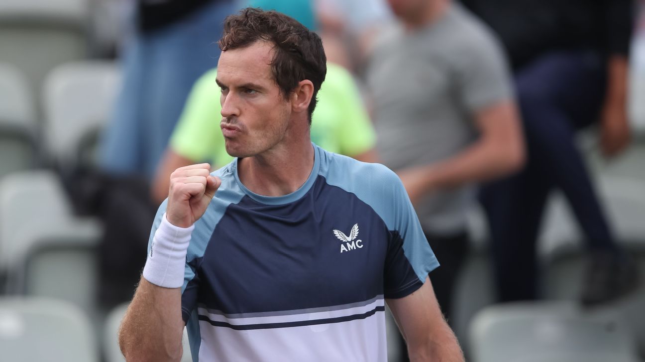  Andy Murray bate Stefanos Tsitsipas e chega na semifinal de Stuttgart