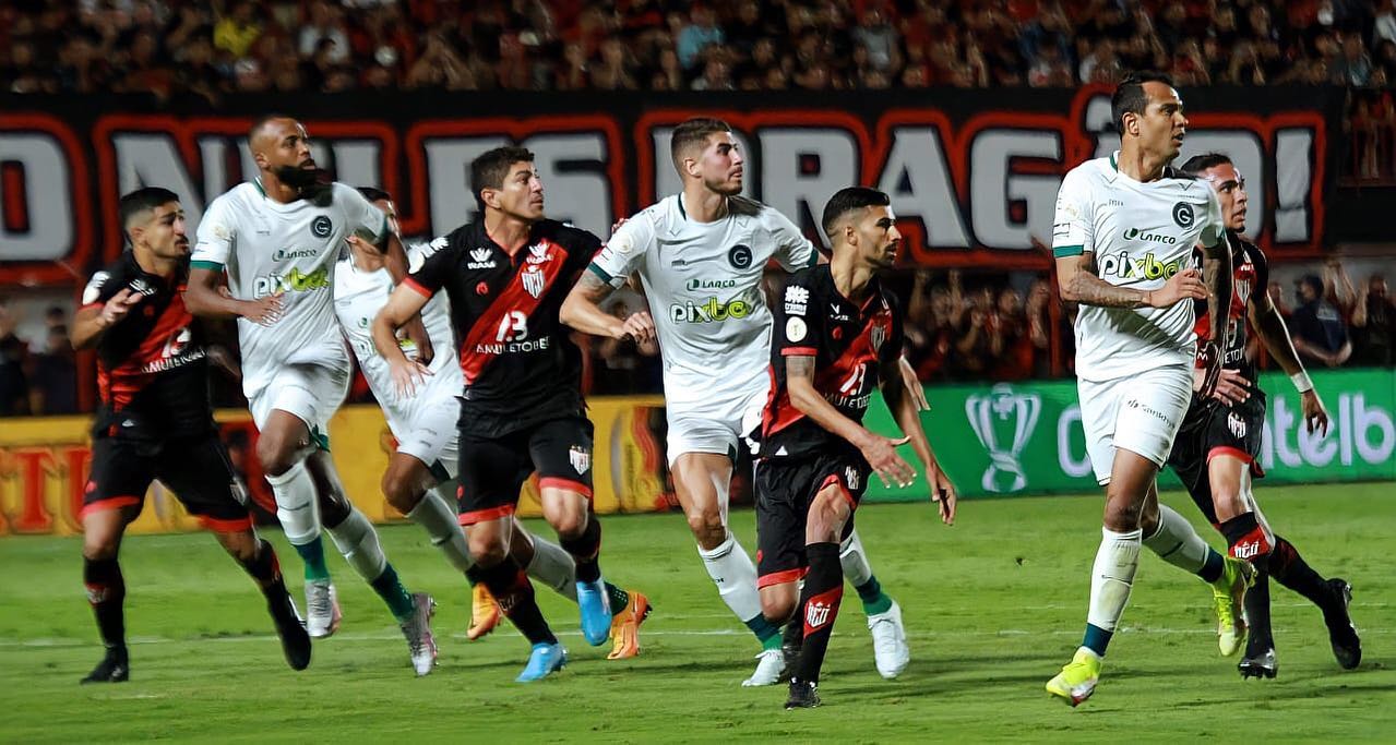  Goiás e Atlético-GO se enfrentam pela Copa do Brasil