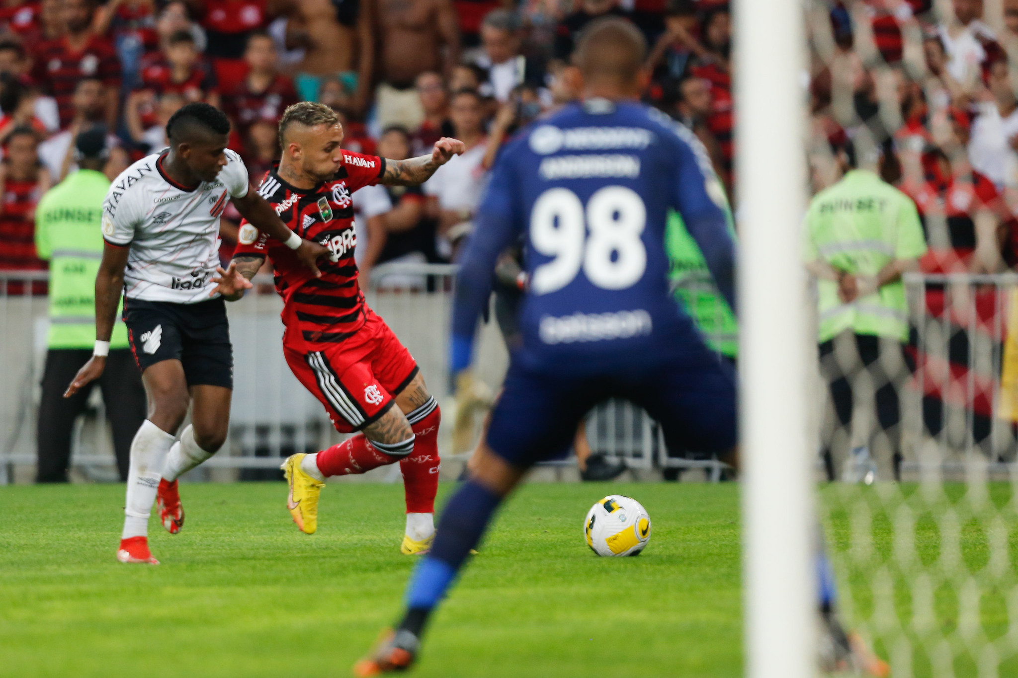  Athletico recebe Flamengo em jogo da volta da Copa do Brasil