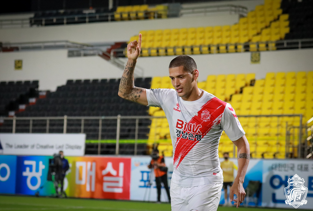  Tiago Orobó mira fase decisiva por acesso na K-League 2