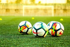 Mercado da bola em janeiro mantém média baixa e recorde de Coutinho