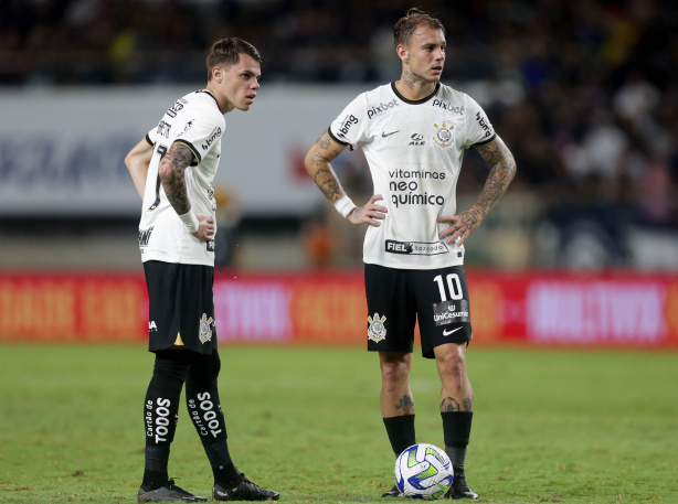  Corinthians acerta venda de atacante