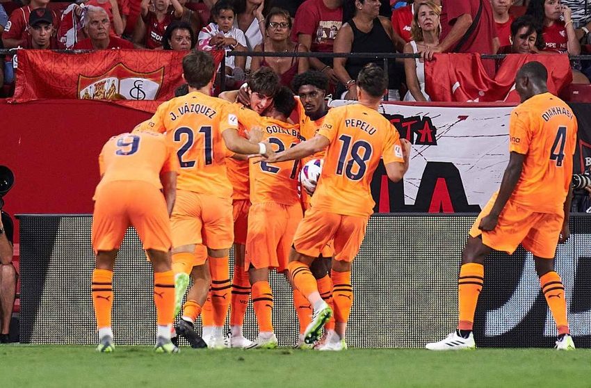  Valencia vence Sevilla fora de casa em estreia na LaLiga