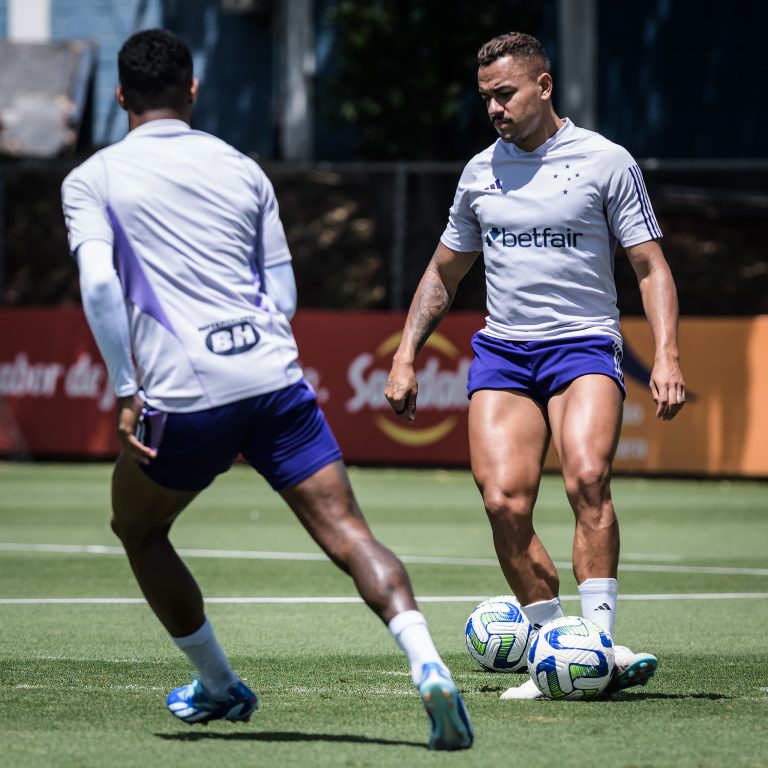 Cruzeiro recebe o Bahia pela rodada 29 do Brasileirão
