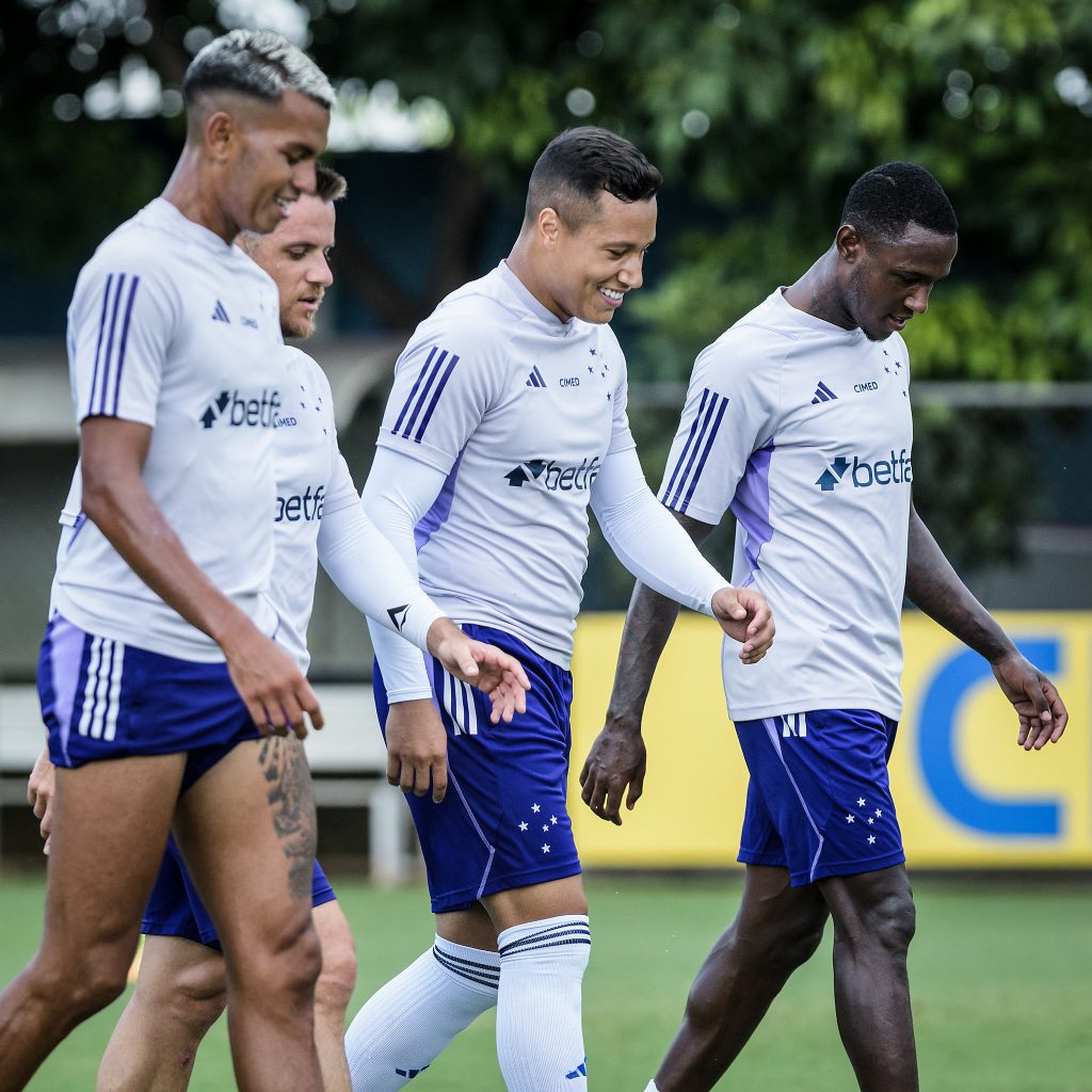 Villa Nova e Cruzeiro se enfrentam pela 1° rodada do Campeonato Estadual