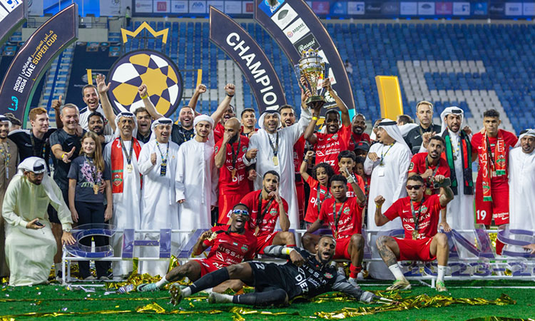  Shabab Al Ahli conquista Supercopa dos Emirados Árabes