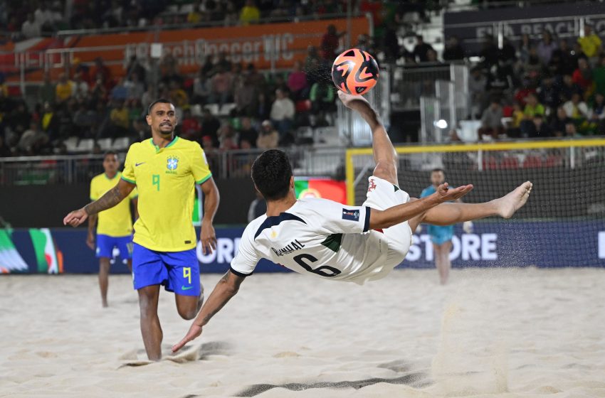  Brasil vai às quartas da Copa do Mundo de Beach Soccer