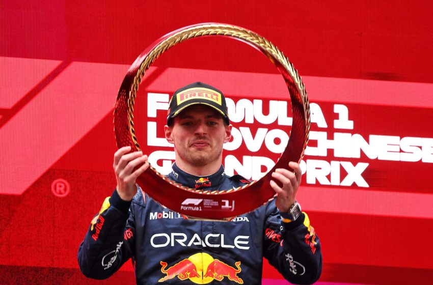  Max Verstappen vence GP da China pela 1ª vez