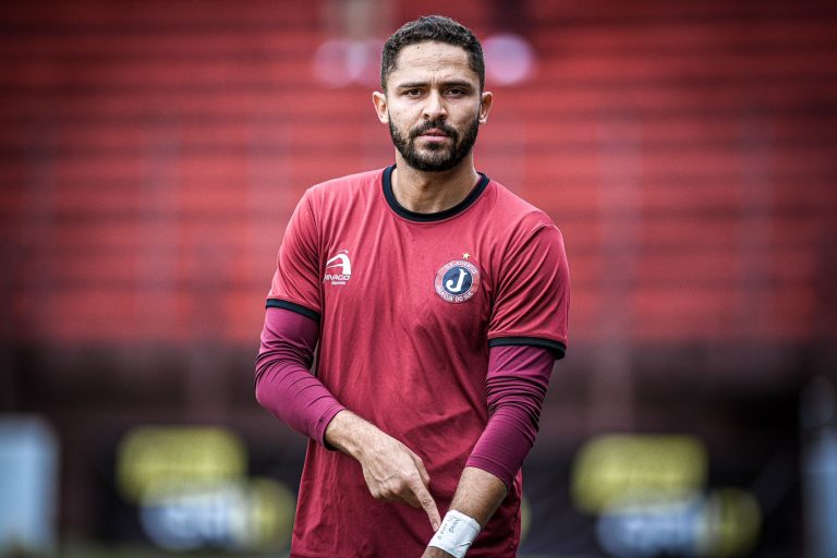 Gabriel Costa, lateral esquerdo da equipe da Juventus de Jaguará do Sul.