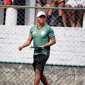 Roberto, treinador do Núcleo Oficial do Boavista Maricá - Foto: Instagram/Boavista