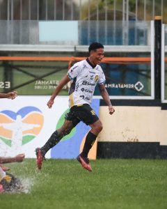 Rubinho comemora mais um gol - Foto: Divulgação/Castanhal